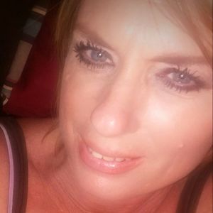 Meet your Posher, Apryl