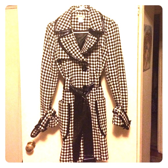B&W checkered peacoat with pleather removable belt