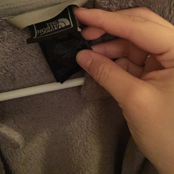 Grey fuzzy women's north face jacket (medium) - Picture 3 of 4