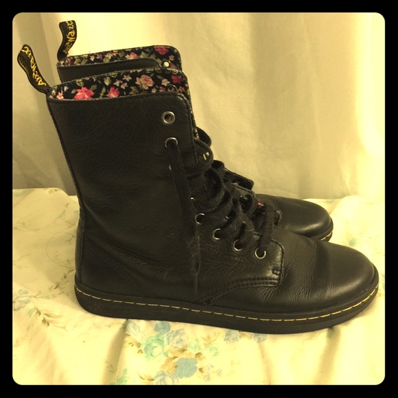 Dr Martens Leyton black Leather boots