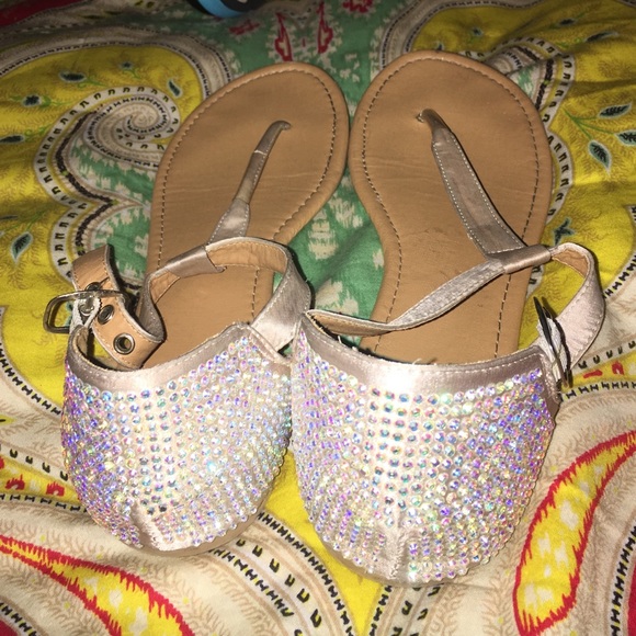 sandals - Picture 2 of 2