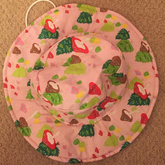 Trippy Mushroom Bucket Hat