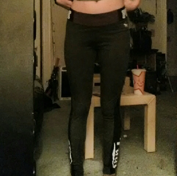 PINK yoga leggings - Picture 4 of 4