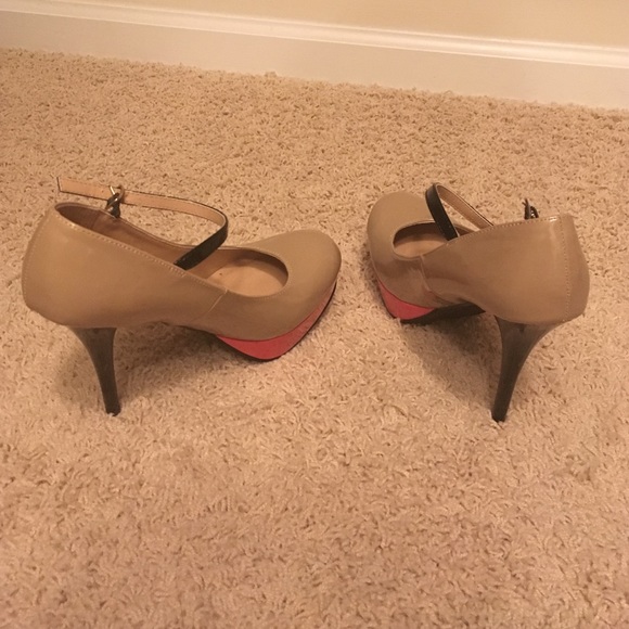 Barely worn platforms - Picture 2 of 4