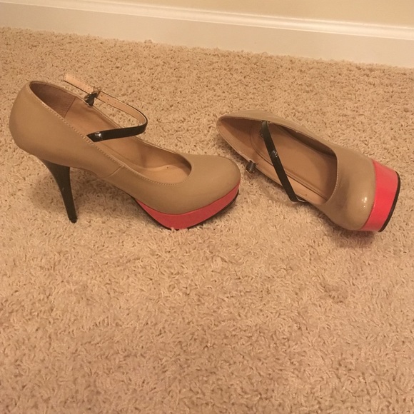 Barely worn platforms - Picture 3 of 4