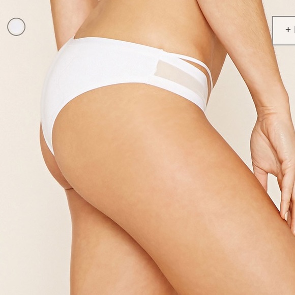 Strapped cutout pantie - Picture 3 of 4