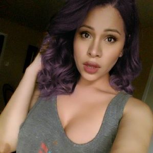 Meet your Posher, Annette