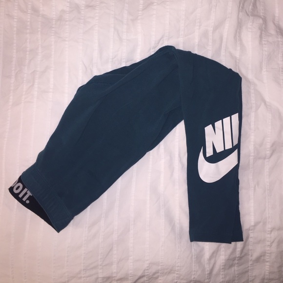 Nike leggings