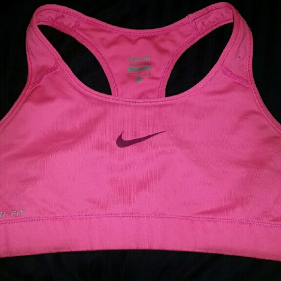 Nike sport bras - Picture 2 of 4