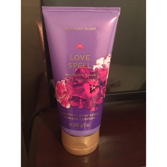 Love spell body scrub