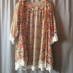Kimono with floral print