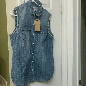 True Religion adorable vest NWT!