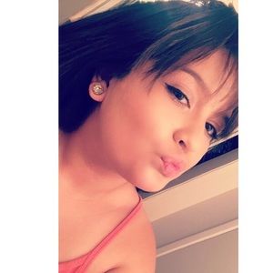 Meet your Posher, Brenda