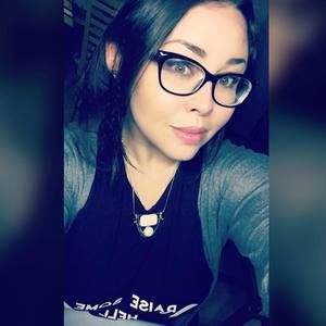 Meet your Posher, Alexandra