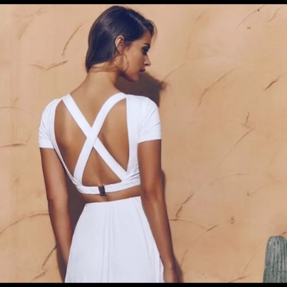 Aussie Matea White cross backless crop top - Picture 2 of 3