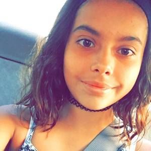 Meet your Posher, Paola