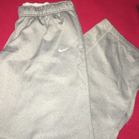 Nike sweatpants ( therma-fit)