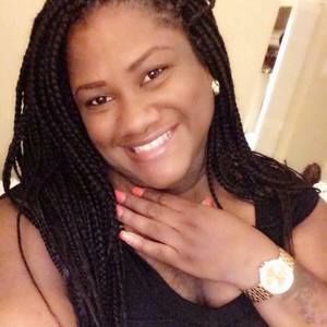 Meet your Posher, Alexis