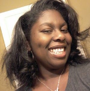 Meet your Posher, Deanna