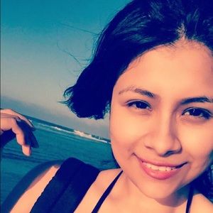 Meet your Posher, Monica