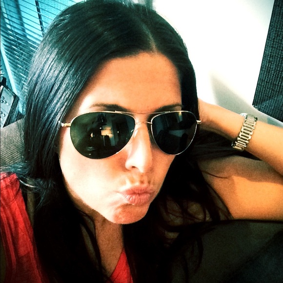 Meet your Posher, Sunny - Picture 1 of 1