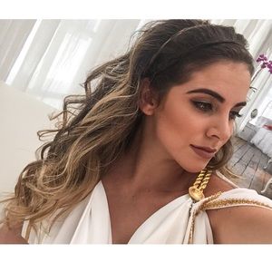 Meet your Posher, Nayla