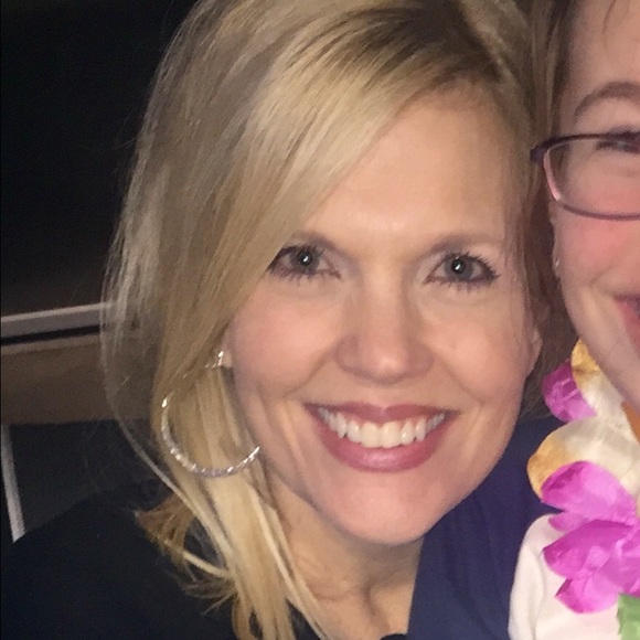 Meet your Posher, Ann renee