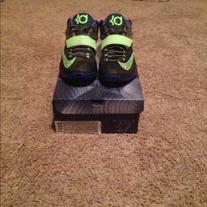 Kd7 electric eel size 9.5