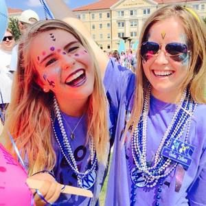 Meet your Posher, Dee