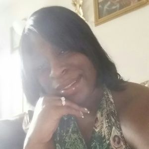 Meet your Posher, Paula