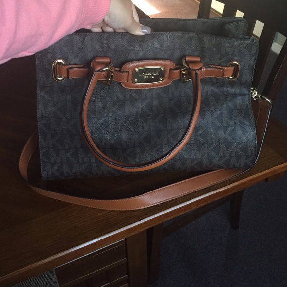 Lightly used Michael Kors Hamilton tote in brown