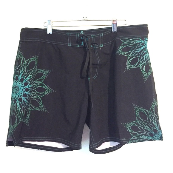 Prana women's board shorts 7"