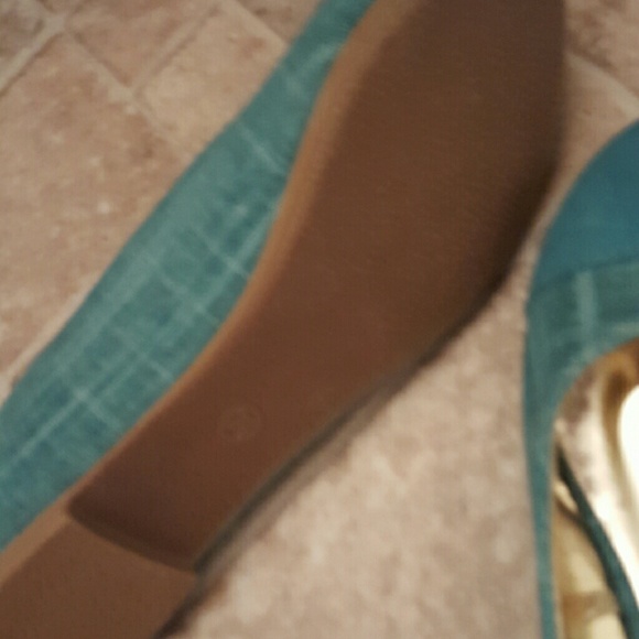 Flats - Picture 2 of 2
