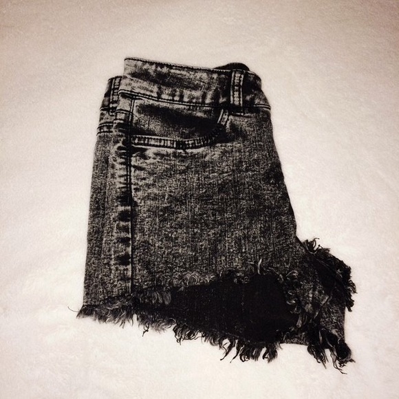 H&M Black High Waisted Shorts