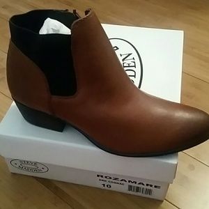 Never worn Steve madden booties