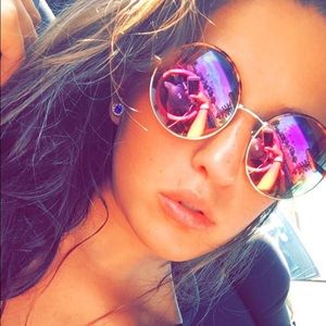 Meet your Posher, Johnna