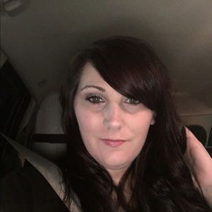 Meet your Posher, Cassandra