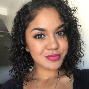 Meet your Posher, Carrie