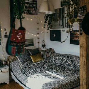 Duvet and duvet cover with set of sheets