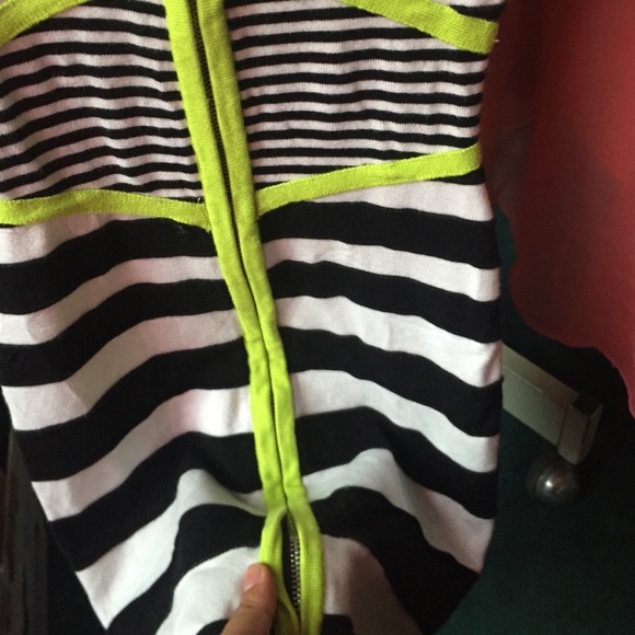 Sexy Bebe dress - Picture 3 of 4