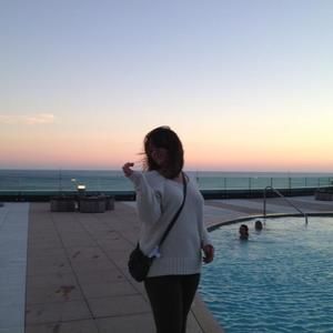 Meet your Posher, Victoria