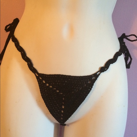 2 pice Sexy handmade crochet bikini top & bottom - Picture 2 of 3