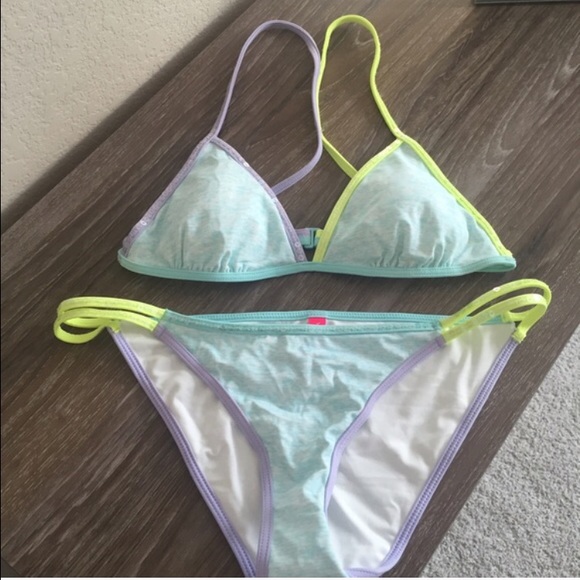 Victoria's Secret bikini set