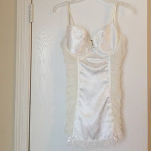 ⭐️FINAL PRICE DROP⭐️Fredricks lingerie