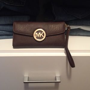 Brown clutch