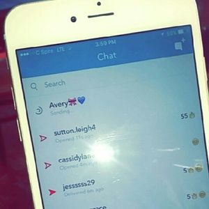 Meet your Posher, Avery