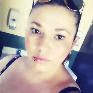 Meet your Posher, Mariela