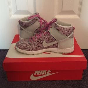 Nike Women's Dunk Hi Skinny Print