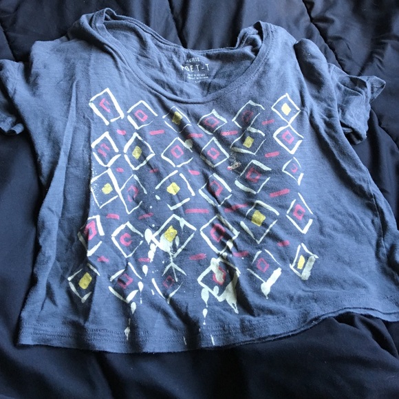 Tee shirt