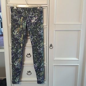 Lululemon work out pants